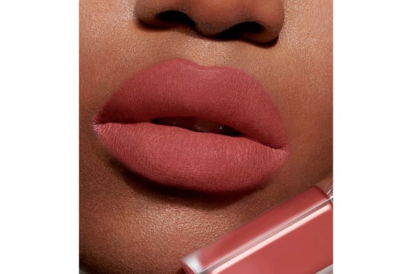Pikkukuva 3 / 3: Dior Rouge Forever Liquid 6 ml 720 Forever Icone Matta
