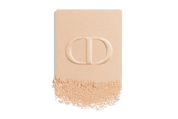 Dior Forever Natural Velvet Kompaktfodral Kräm 2N Neutral
