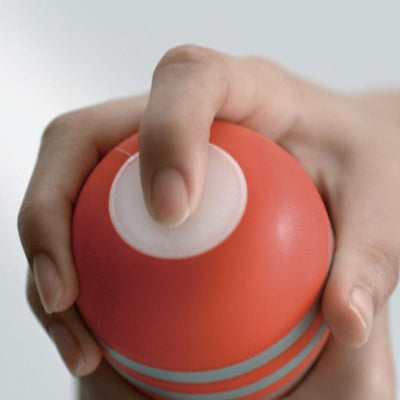 Tenga Air Flow Cup Medium Punainen Kestomuovinen elastomeeri