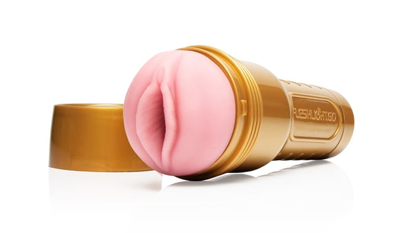 Fleshlight Go Stamina Training Unit Lady Flashlight-masturbaattori Kulta, Vaaleanpunainen Silikoni Fleshlight Go Stamina Training Unit Lady Flashlight-masturbaattori Kulta, Vaaleanpunainen Silikoni