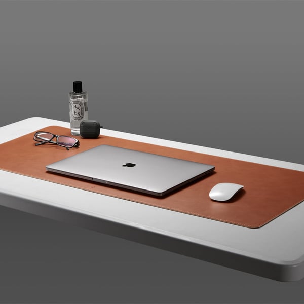 Spigen APP04763 kirjoitusalusta Vegan leather Ruskea