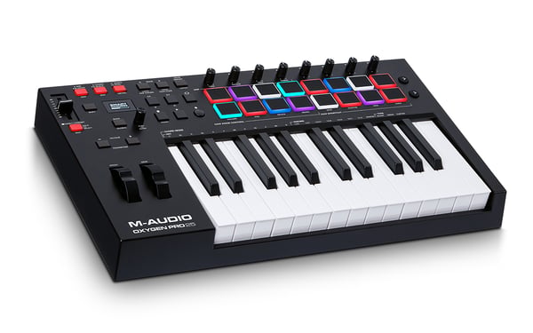 Miniatyrbild 1 av 4: M-AUDIO OXYGEN PRO 25 MIDI-tangentbord 25 tangenter USB Svart
