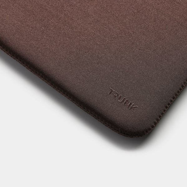 Pikkukuva 2 / 5: Trunk 13" MacBook Pro & Air (2022) 33 cm (13") Pussi Ruskea