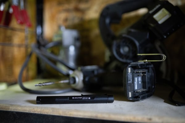 Miniatyrbillede 2 af 7: Ledlenser P4R Core Sort Kuglepenslommelygte