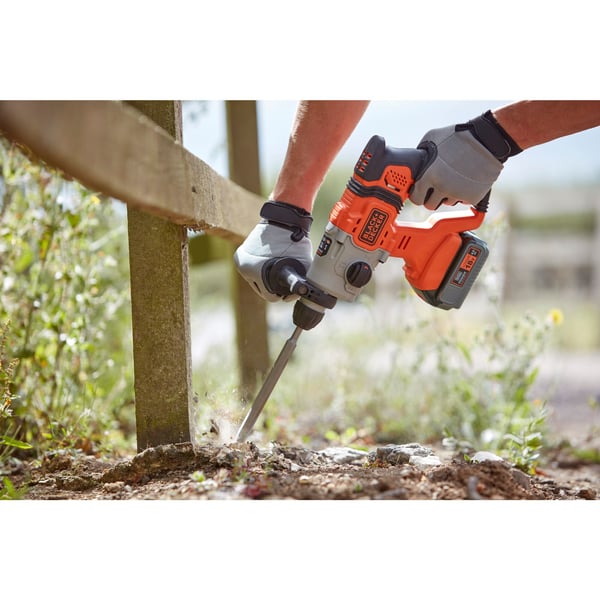 Black & Decker BCD900M1K-QW poravasara SDS Plus