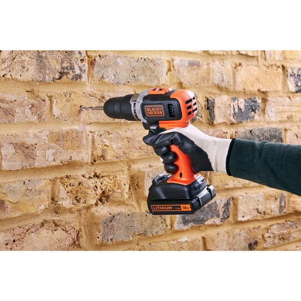 Black & Decker BCD003C2K-QW bor 1400 rpm Nøglefri Sort, Rød