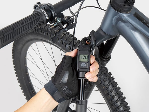 Topeak Mountain 2Stage Digital Svart Handluftpump