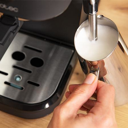 Cecotec 01630 kahvinkeitin Puoliautomaattinen Espressokone 1,1 L