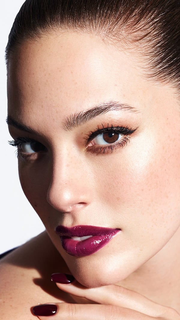 Revlon Super Lustrous Glass Shine 2 Beaming Strawberry Kiilto, LG Shine