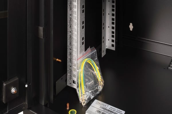 Pikkukuva 6 / 9: DIGITUS Seinäkotelo Unique-sarja - 600x450 mm (LxS)