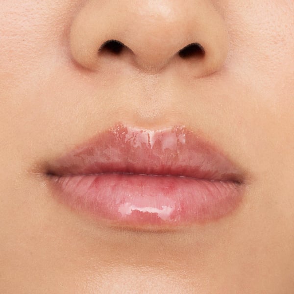 Pikkukuva 14 / 14: Essence Hydra Kiss Lip Oil huulirasva Huuliöljy 07 Classy Glassy Naisten 4 ml