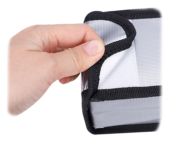 Miniatyrbild 3 av 3: HEDBOX FIREBAG-M batteriförvaringslåda