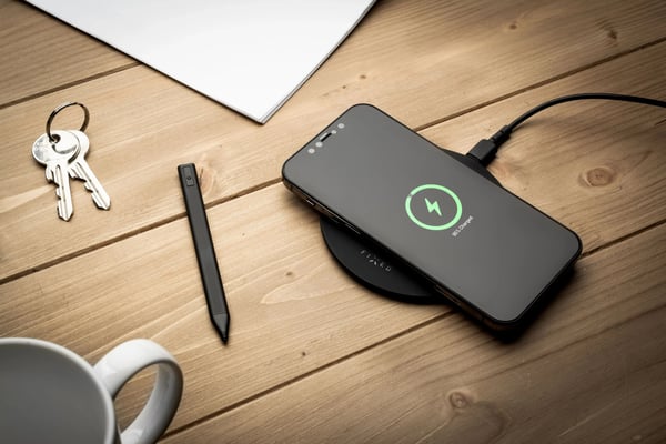 Miniatyrbillede 3 af 8: FIXED FIXSPAD-BK oplader til mobil enhed Universel Sort USB Trådløs opladning Hurtig opladning Indendørs