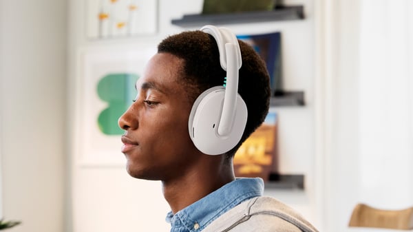 Miniatyrbild 5 av 8: Logitech G G325 LIGHTSPEED Headset Trådlös Huvudband Spela USB Type-C Bluetooth Vit