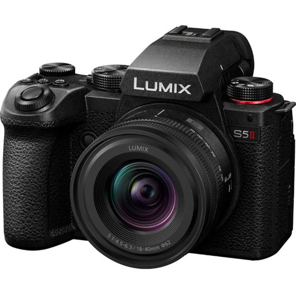 Panasonic Lumix DC-S5M2+ S-R1840 18–40 mm MILC-runko 24,2 MP CMOS 12000 x 8000 pikseliä Musta