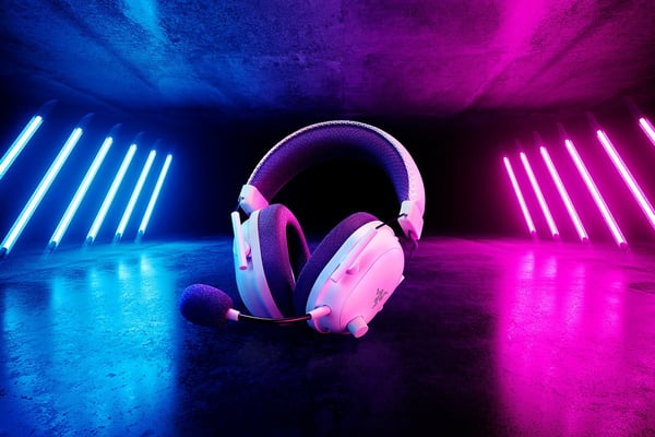 Miniatyrbild 2 av 3: Razer BlackShark V2 Pro Headset Trådlös Huvudband Spela Bluetooth Vit