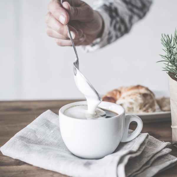 Gastroback Latte Magic Automatisk mælkeskummer/varmer Hvid