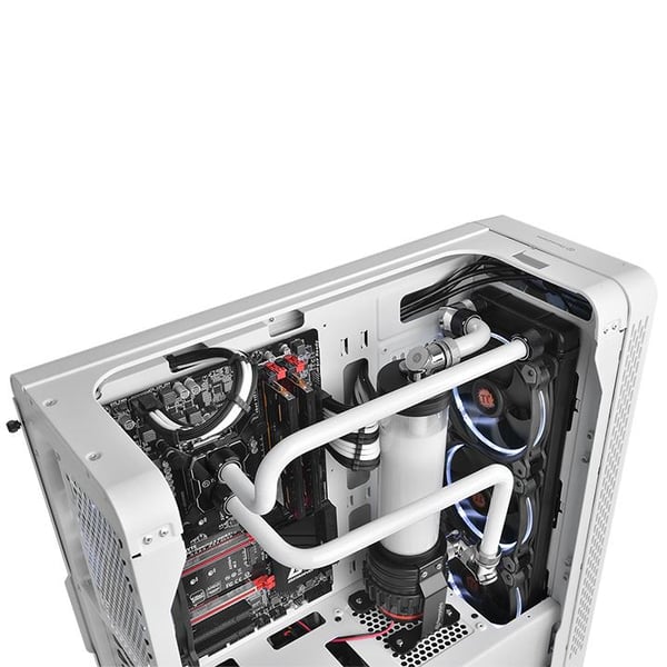 Thermaltake Pacific C-PRO G1/4 PETG Montering