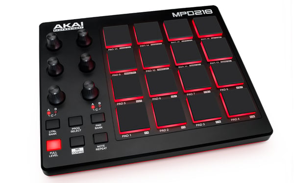 Miniatyrbillede 2 af 4: Akai MPD218 audio mixer Sort