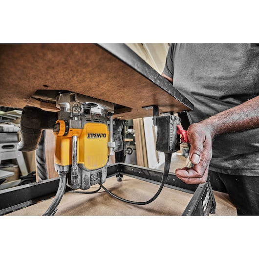 DeWALT DWE627KT-QS router og overfræser Sort, Gul 20000 rpm 2300 W