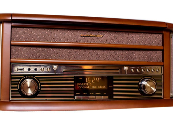 Soundmaster NR565DAB levysoitin Puu