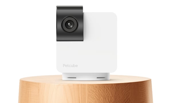Miniatyrbillede 2 af 2: Petcube Cam 360 Kasse IP-sikkerhedskamera Indendørs 1920 x 1080 pixel Skrivebord