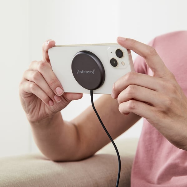 Intenso MB1 Älypuhelin Musta USB Langaton lataaminen Pikalataus Sisätila