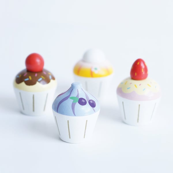 Miniatyrbild 5 av 6: Le Toy Van Petit Four Cupcakes
