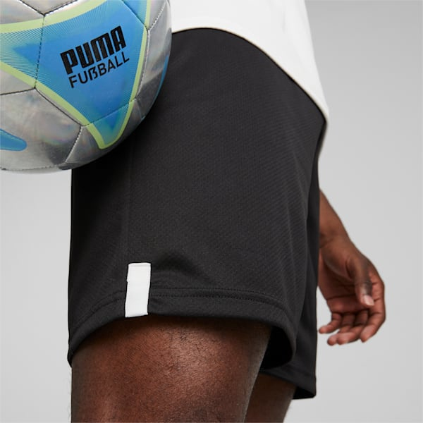 Pikkukuva 3 / 7: PUMA 766172_03_L urheilushortsit