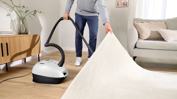 Pikkukuva 8 / 14: Bosch BGB41WH1 imuri 4 L Sylinteripölynimuri Kuiva 600 W Pölypussi