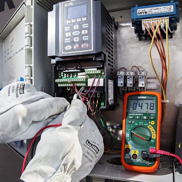 FLIR PROFESSIONAL TRUE RMS W-NCV multimeter Digitalt multimeter