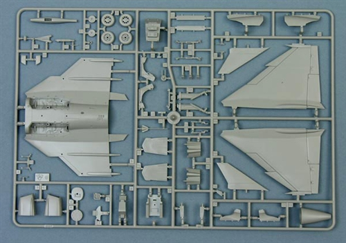 Miniatyrbild 3 av 4: Italeri JAS 39A Gripen Luftfarkostmodell med fast vinge Monteringssats 1:48