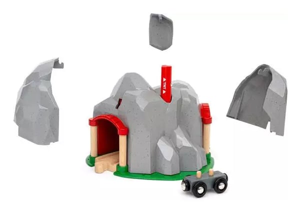 Pikkukuva 6 / 7: BRIO World Train Set Exploding Tunnel