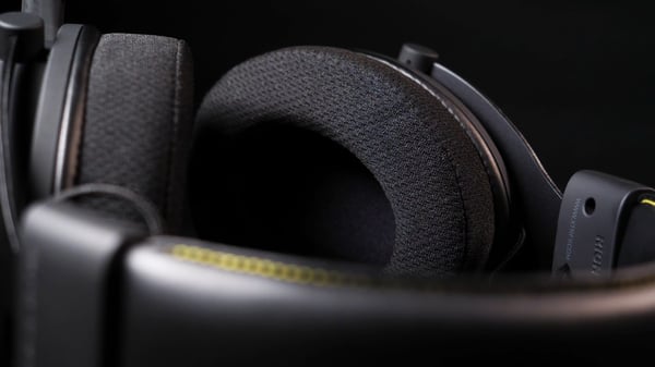 CHERRY XTRFY H2 Headset Ledningsført Spil Sort