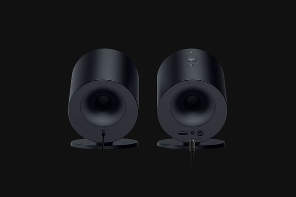 Razer Nommo V2 X Koko alue Musta Langallinen & langaton