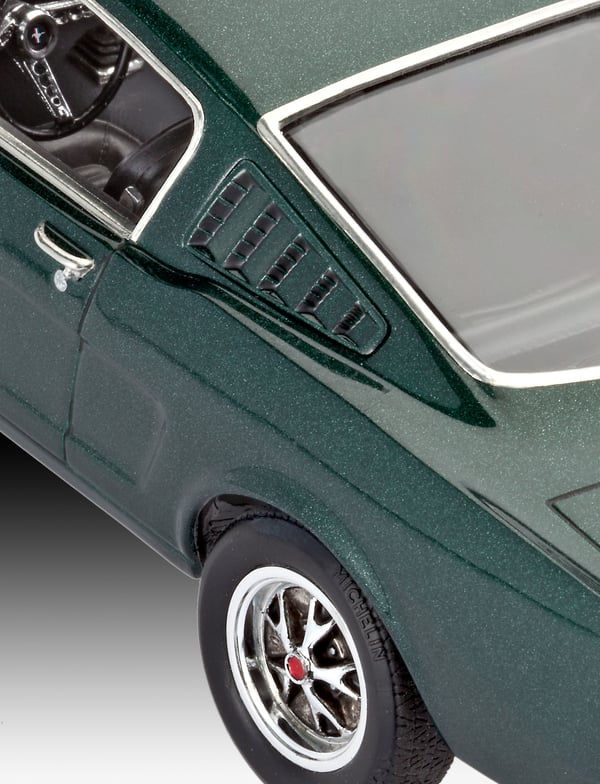 Revell 1965 Ford Mustang 2+2 Fastback Sportsbil model Monteringssæt 1:24