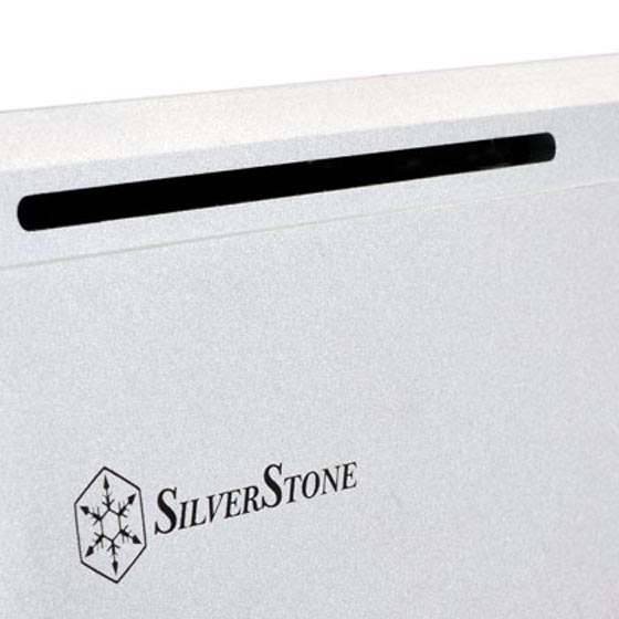 Silverstone Fortress FTZ01 Desktop Sølv