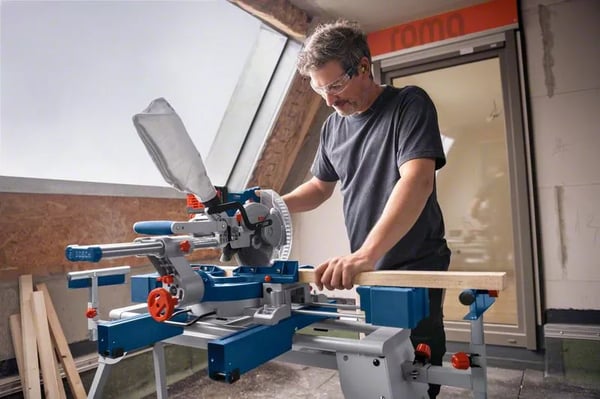 Bosch GCM 18V-216 D PROFESSIONAL 5000 RPM