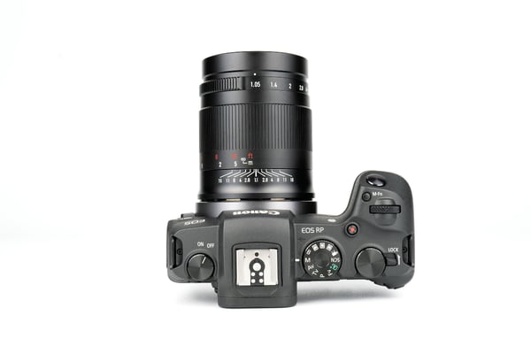 Miniatyrbillede 2 af 7: 7Artisans 50mm F1.05 MILC Standardlinse Sort