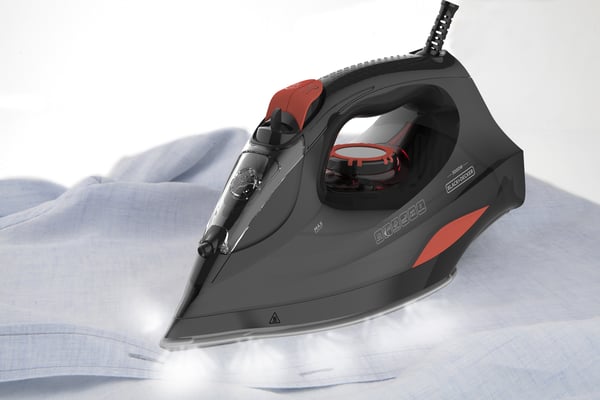 Miniatyrbild 2 av 5: Black & Decker BXIR3000E strykjärn Ångstrykjärn Keramisk stryksula 3000 W Svart, Orange