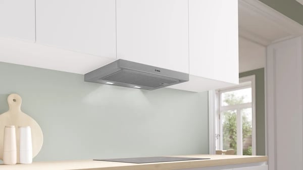Bosch Serie 2 DFL063W57 emhætte Semi indbygget (træk ud) Metallic, Sølv 351 m³/t