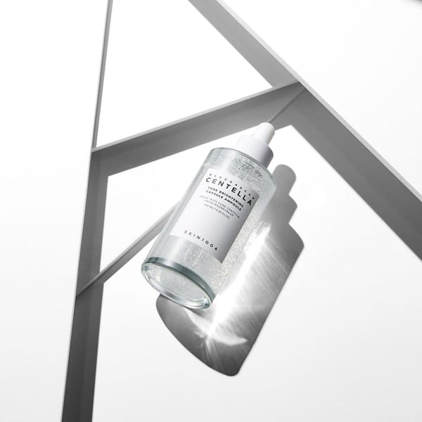 Miniatyrbillede 3 af 4: SKIN1004 Centella Tone Brightening Ampoule Ansigtsserum 100 ml Kvinder