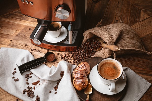 Miniatyrbild 2 av 12: Adler AD 4404cr Halvautomatisk Espressomaskin 1,6 l