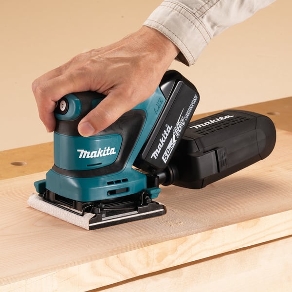 Makita DBO480Z bärbar slipmaskin Excenterslip 14000 OPM Svart, Blå 210 W