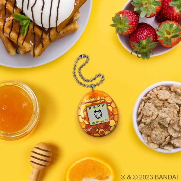 Bandai Tamagotchi Pure Honey