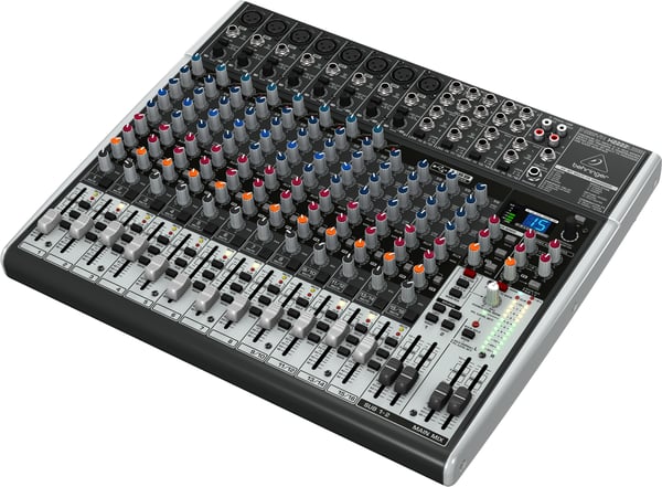 Behringer XENYX X2222USB 22 kanavaa