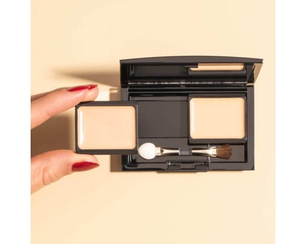 Miniatyrbillede 3 af 7: ARTDECO Camouflage 4,5 g Kompakt etui Creme 3 Iced Coffee