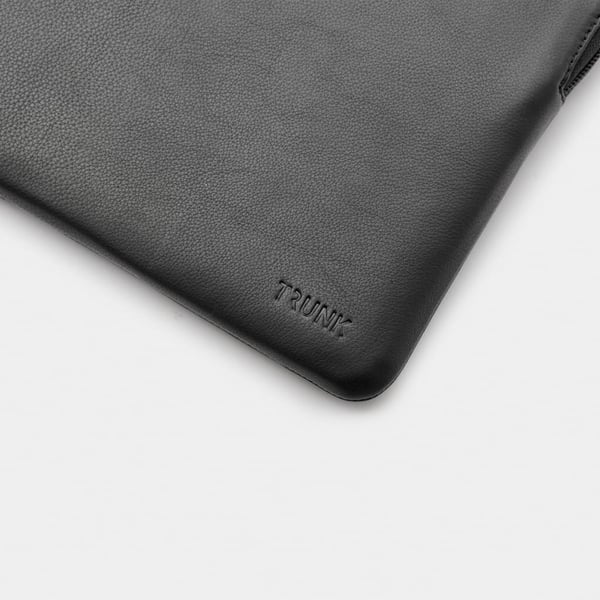 Trunk Leather Sleeve 35,6 cm (14") Etui Sort