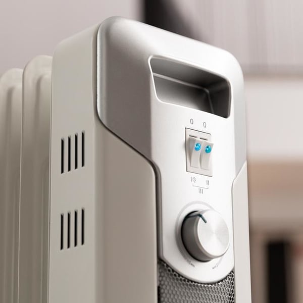 Cecotec 05884 varmeapparat Indendørs Hvid 2500 W Olie elektrisk områdevarmer