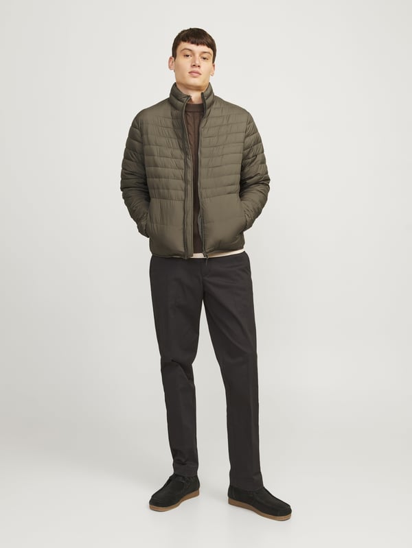 Jack & Jones 12256985_188.60 takki ja pusakka